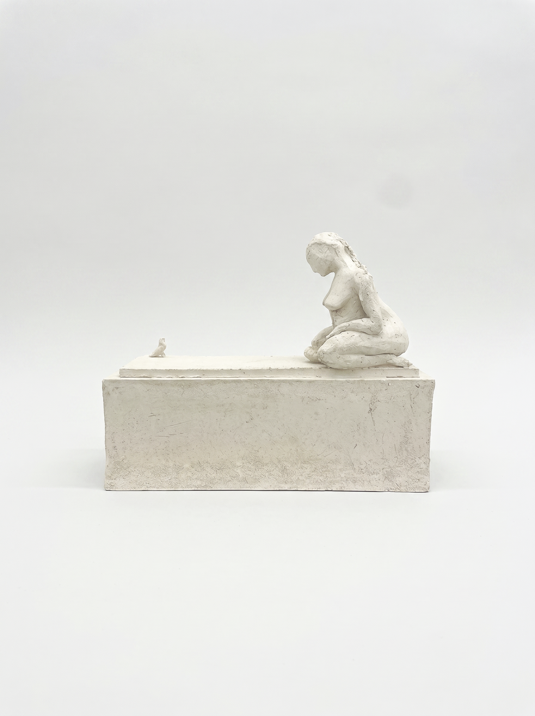 Témoin — Philautie Autopoïèse — O1, 2025. Céramique, 20 × 33 × 12 cm. Photo © Nicolas Lafon